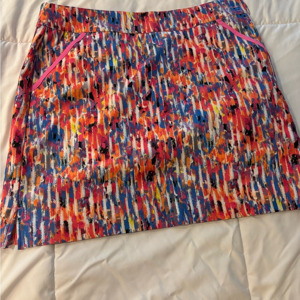 A tennis skirt with shorts to it